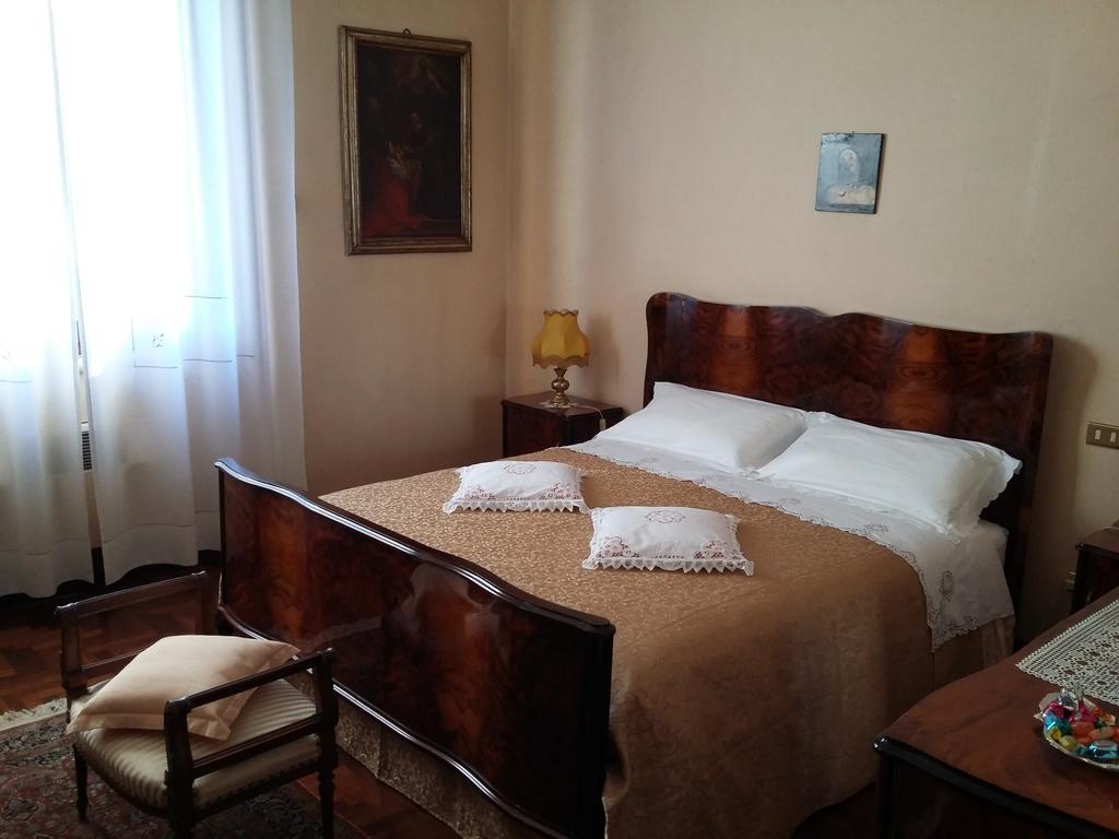 B&B Villafiorita Сан-Джорджо-ди-Мантова Номер фото