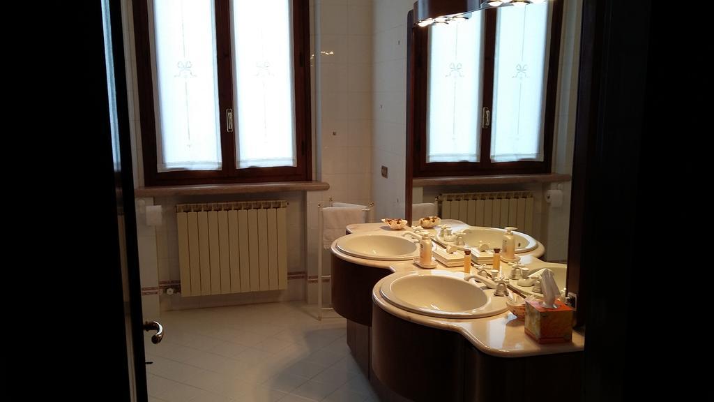 B&B Villafiorita Сан-Джорджо-ди-Мантова Номер фото