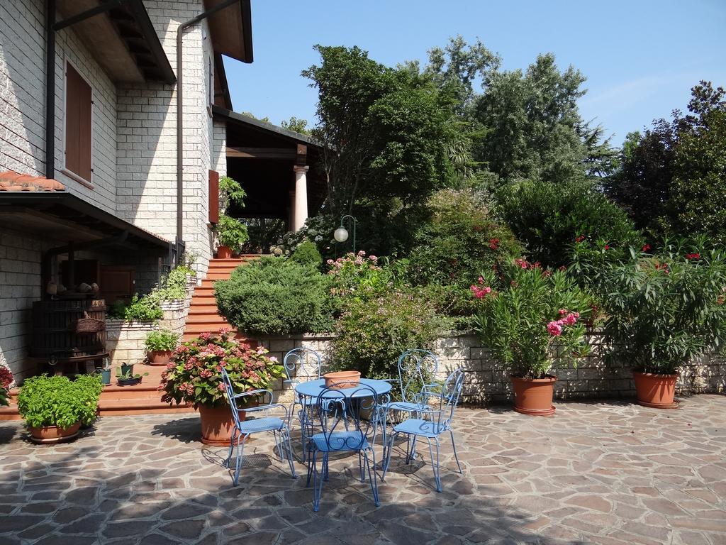 B&B Villafiorita Сан-Джорджо-ди-Мантова Экстерьер фото