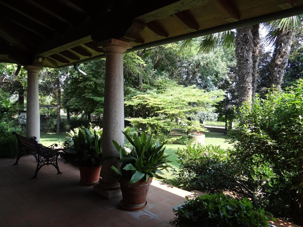 B&B Villafiorita Сан-Джорджо-ди-Мантова Экстерьер фото